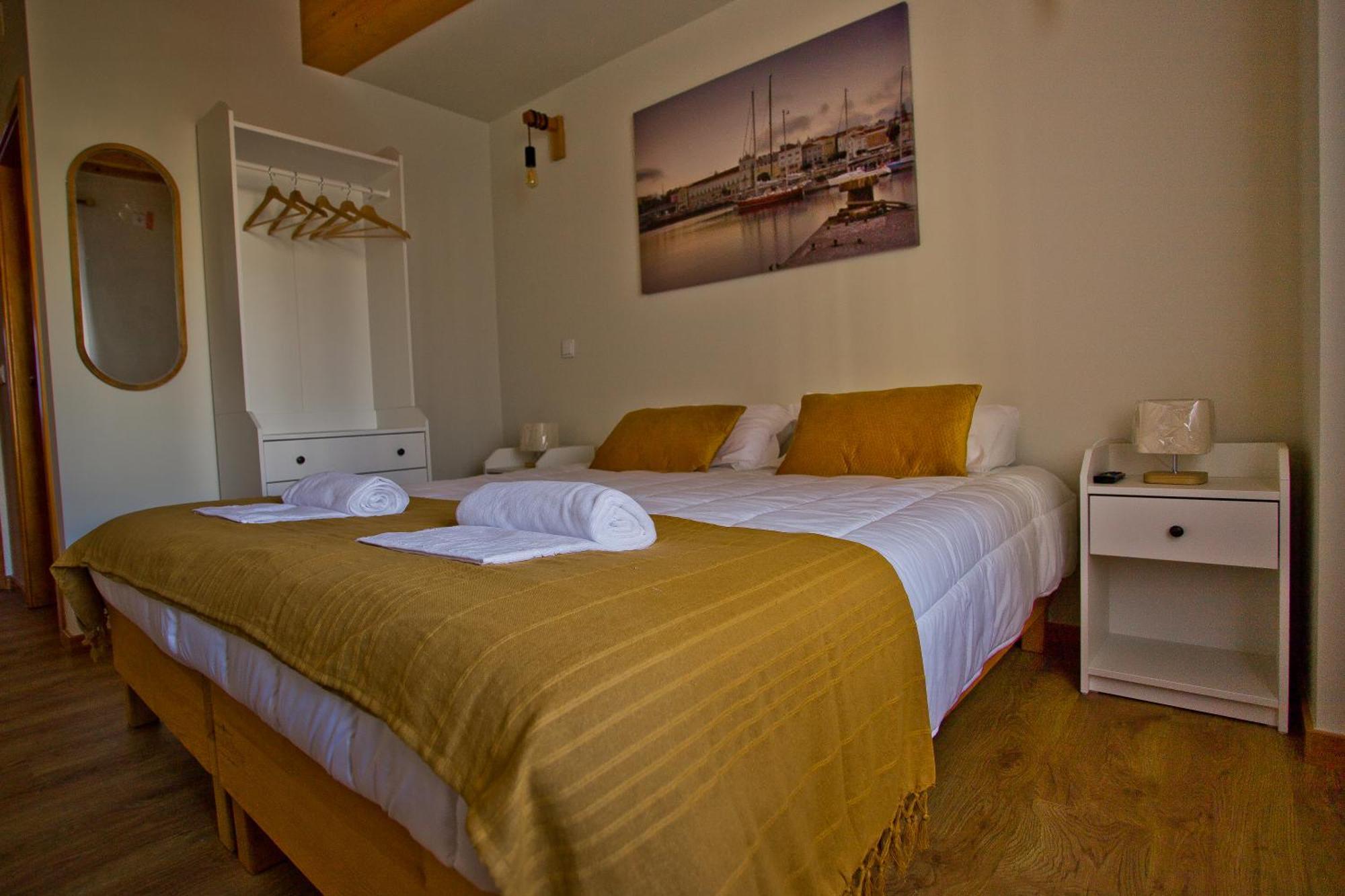 Guest House 10 De Agosto Figueira da Foz Eksteriør billede
